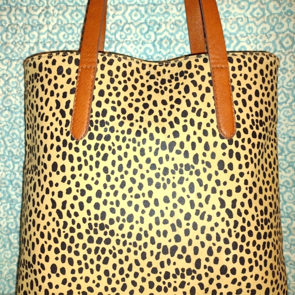 Universal Thread Purse# - image 1